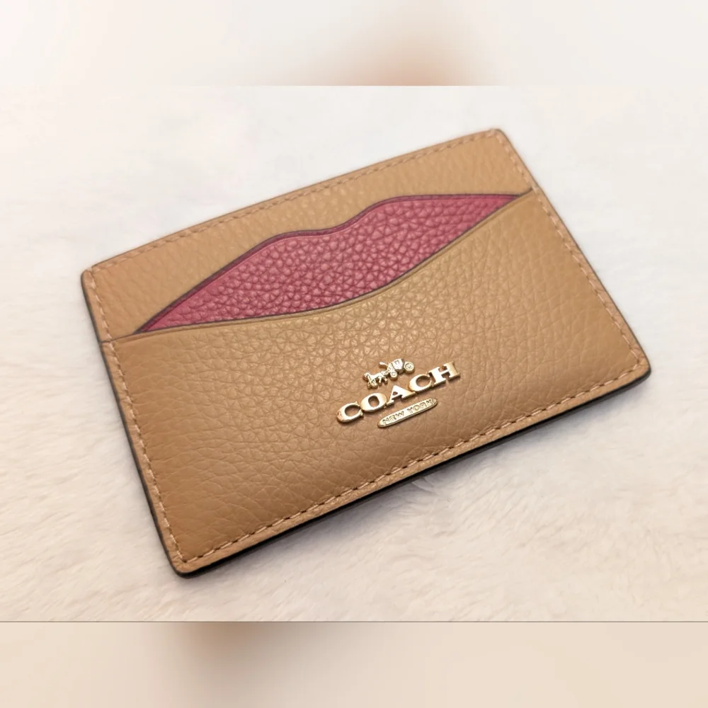 Coach Kiss 💋 Slim ID Card Case NWOT - Picture 2 of 4